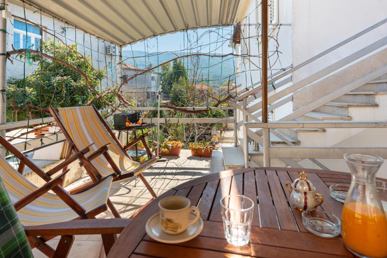Apartments By The Sea Jelsa, Hvar - 11319 Jelsa  Extérieur photo