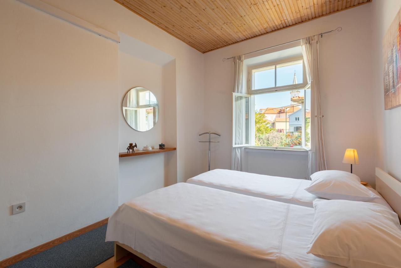 Apartments By The Sea Jelsa, Hvar - 11319 Jelsa  Extérieur photo