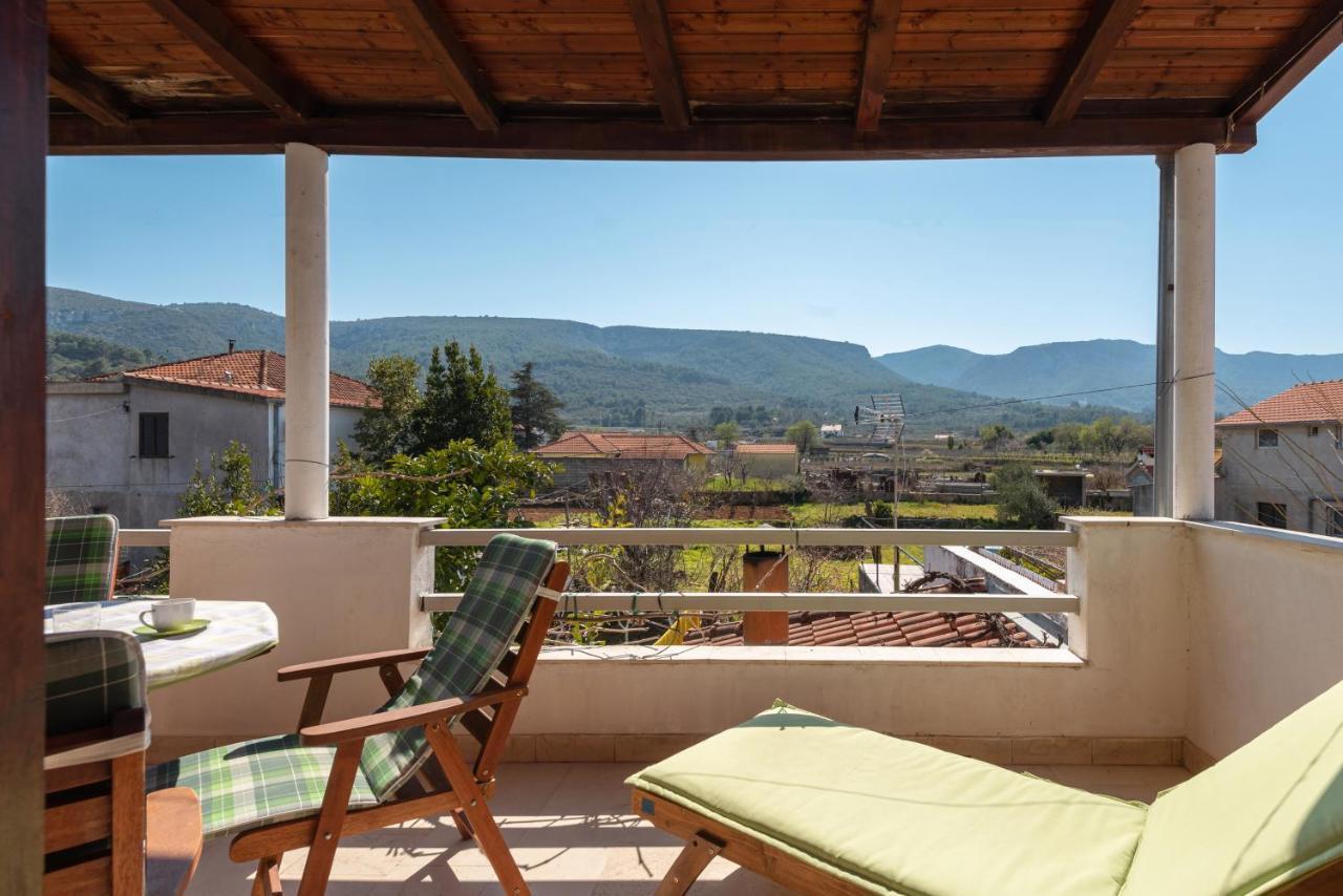 Apartments By The Sea Jelsa, Hvar - 11319 Jelsa  Extérieur photo
